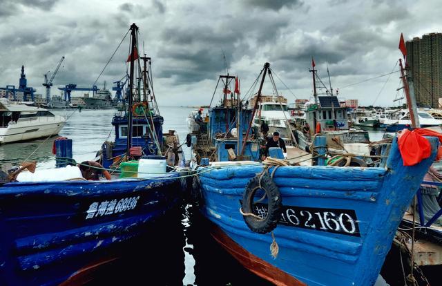 海洋图片大全 唯美 风景，大海意境唯美风景暗色系微信背景图    宋原（这里面朝大海）