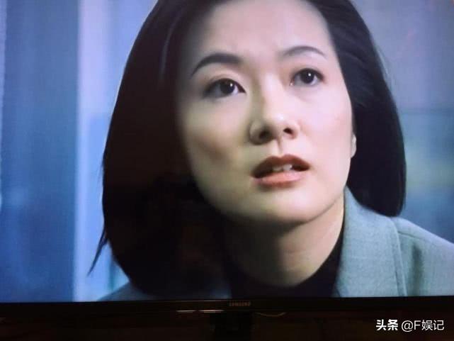 张学友的《有个人》 歌词，张学友的《有个人》（现实却每年都手写充满爱的卡片给太太）