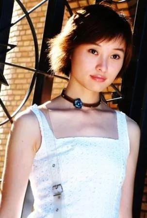 「上海名媛」吴越：花6年捧红前男友，却惨遭抛弃，至今未婚未孕