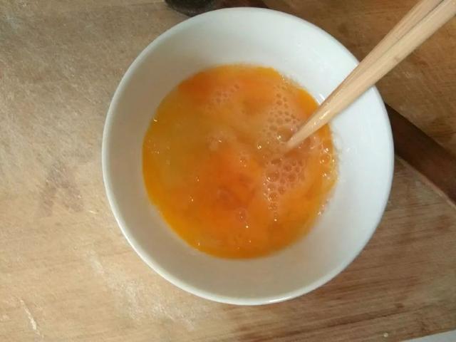 春饼这样做薄如蝉翼劲道又好吃，独家秘方1次能做30张