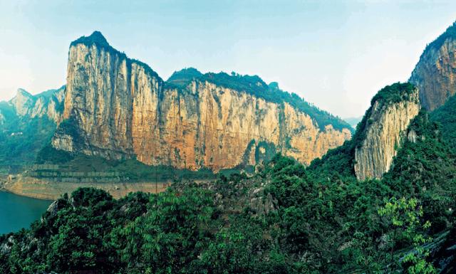 乌江道上古诗李白，乌江道上古诗李白没铁（乌江道上古诗李白赏析）