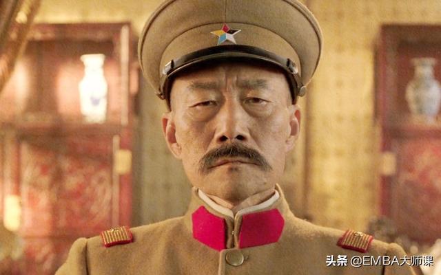 人际交往过程中怎么变得会来事儿一些，怎么会来事会说话技巧（18个为人处事的经验）