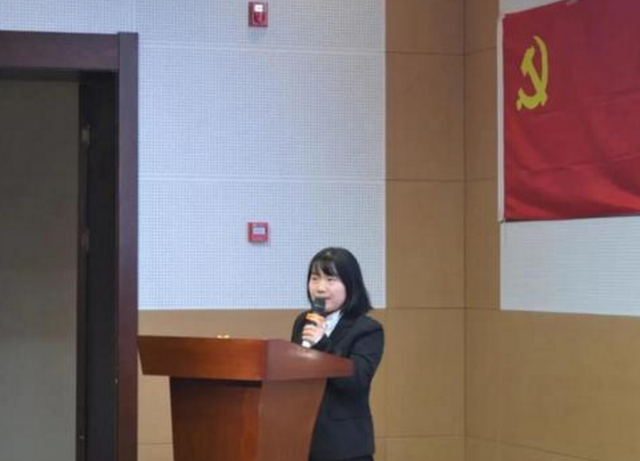入党申请书抄袭后果，抓住机会在大学入党