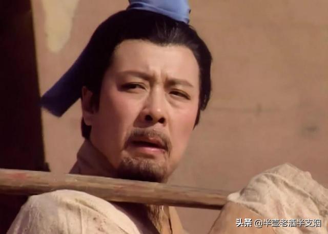 关于刘备的故事有哪些，关于刘备的故事有哪些简短（刘备狡诈张飞忠义关羽狠辣）