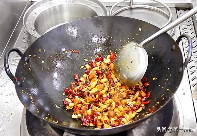 四川正宗辣子鸡的做法，炒辣子鸡怎么炒好吃（厨师长分享辣子鸡的做法和腌制配方）