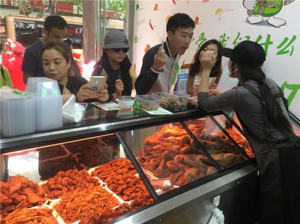 开卤菜店的利润(现卤现捞市场怎么样)