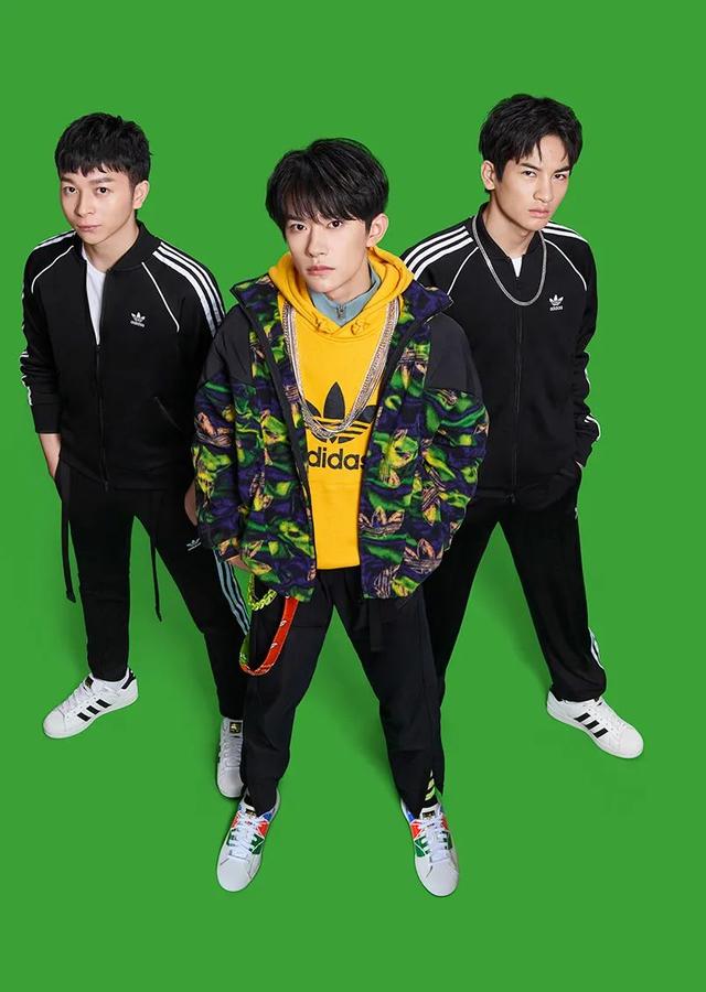 阿迪达斯标志图片，阿迪达斯旗下品牌有哪些logo（Adidas用了48年的三叶草LOGO）