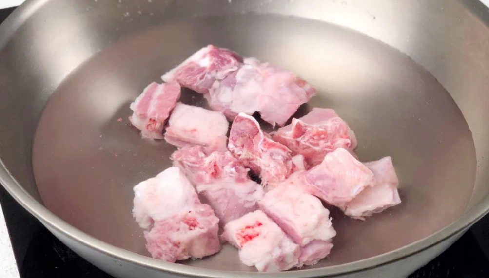 图片[3]-【橄榄排骨汤】做法步骤图 孩子常喝 喉咙舒服身体更健康-起舞食谱网