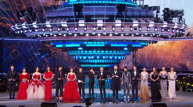 天天向上张国立，天天向上张国立姚晨是哪一期（湖南主持接班人亮相《天天向上》）