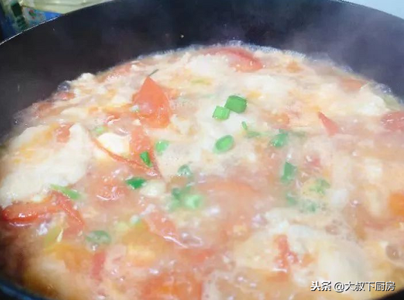 巴沙鱼怎么做好吃又滑又嫩，大叔炖的番茄巴沙鱼