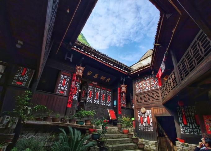 贵阳到梵净山(去梵净山坐高铁到哪下)