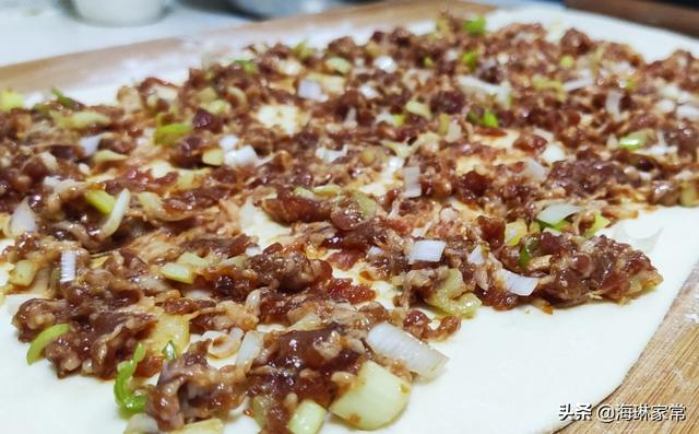 鲜香千层皮怎么做，千层皮的做法及配料（千层肉饼在家做）