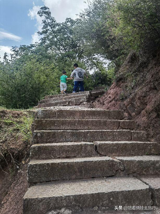 洱海海拔多少米，洱海拔多少米高（发现真是个绝佳的免费宝藏遛娃地）