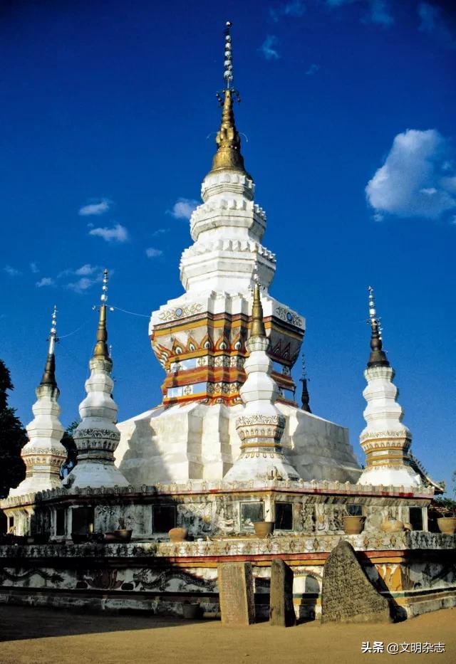 傣族三道弯是指什么,傣族三道弯是指什么动物(孔雀故里傣舞蹁跹) 傣族三道弯是指什么,傣族三道弯是指什么动物(孔雀故里傣舞蹁跹)