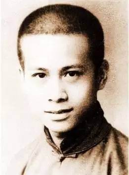 李嘉诚神秘的第三子，李嘉诚神秘的第三子家（：15岁辍学初中学历）