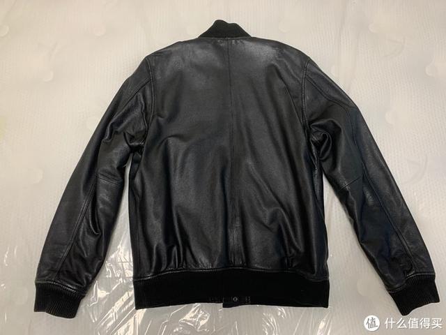 绵羊皮、山羊皮、牛皮等皮衣材质怎样区分，怎样区分皮衣是山羊皮还是绵羊皮（不知道怎么选购皮衣）