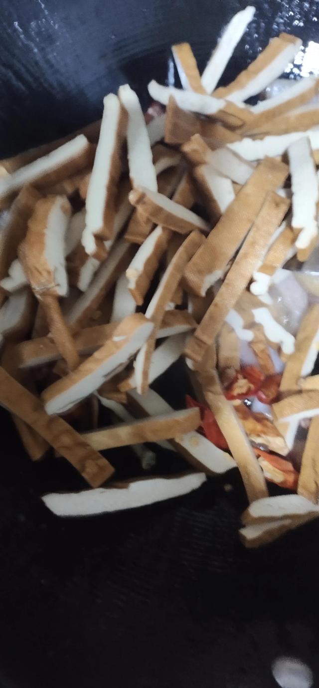 芦蒿香干怎么做，芦蒿炒香干好吃的诀窍