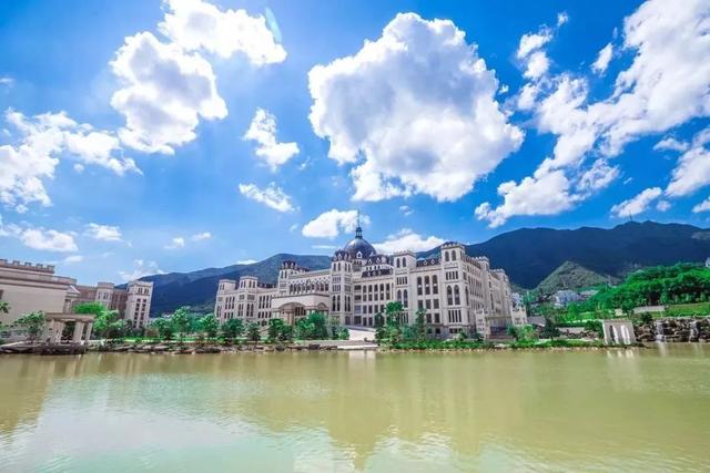 广州经济技术专修学院，广州远东外语外贸专修学院怎么样（广东这些学校要升本科了）