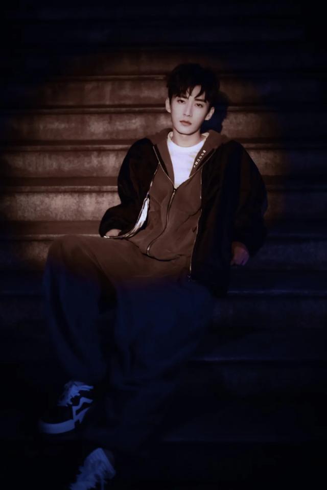 任万万呀，微信头像，任万万呀（爱豆壁纸\u0026语录）