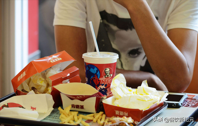 肯德基怎么点餐，在肯德基不排队用支付宝手机自助点餐方法（小姨子在肯德基上班）