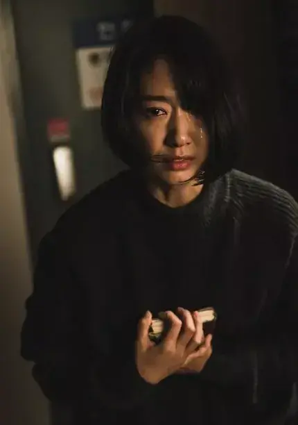 李采潭个人信息，请问这是什么电影（2021年韩国10大“最美女演员”）