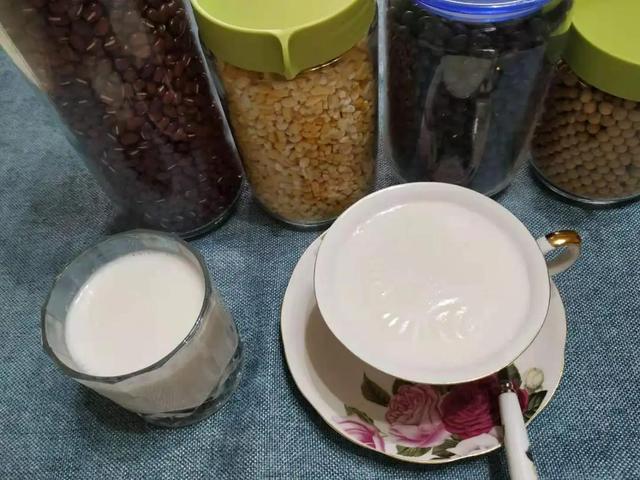 今日黄豆价格多少钱一吨，今日油价：国际原油又涨（农村老话“白露谷）