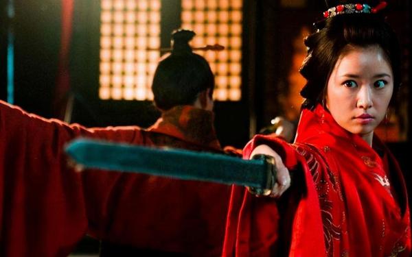 新三国小乔是谁扮演，新三国小乔是谁扮演的角色（重温《新三国》时发现熟悉的身影）