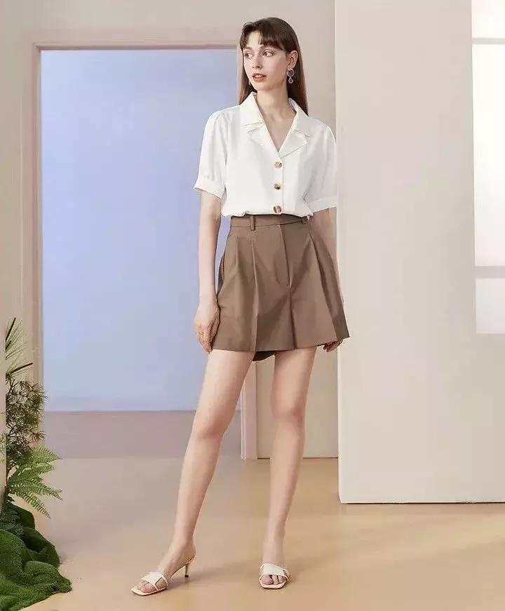 工作后选择穿什么衣服比较好，适合上班穿的衣服