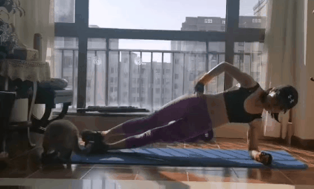 在家练习弹跳方法，如何在家训练弹跳（抗疫情宅在家，适量运动不可少）