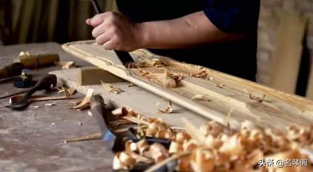 一般古琴的琴面是什么木做的，一般古琴的琴面是什么木（古琴的传统制作工艺流程）