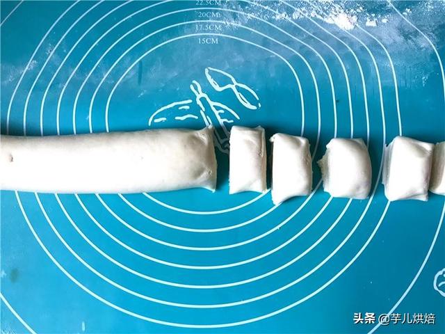 流沙包的馅怎么做，港式流沙包的正宗做法（一开口不停不下来）