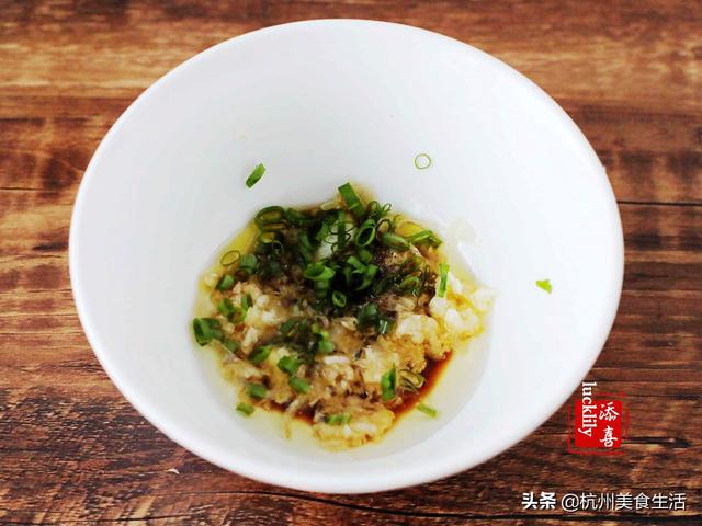 蒜香烤青口做法图解，可以这样香烤蒜蓉青口贝