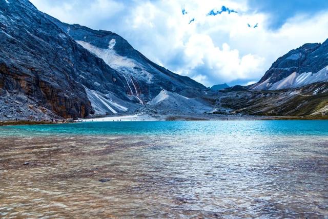 中国最美景观大道是从哪儿到哪儿，中国最美景观大道318国道从哪儿到哪儿（带你走进“中国人的景观大道”）