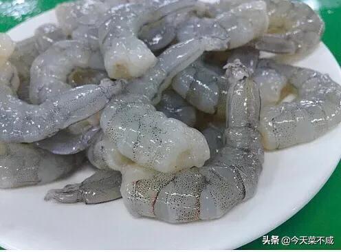 青虾仁的做法，青虾仁的做法怎么做（想要虾仁炒得有嫩度就得这么做）