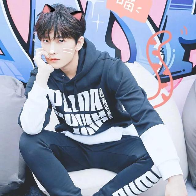 杨洋图片最帅的图片，帅气男头/杨洋微信（杨洋头像‖“你惊心动魄）