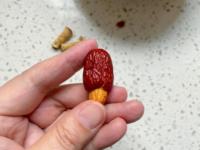 怎么用吸管做裱花嘴，自制裱花嘴的方法窍门（自己在家也能做奶枣）