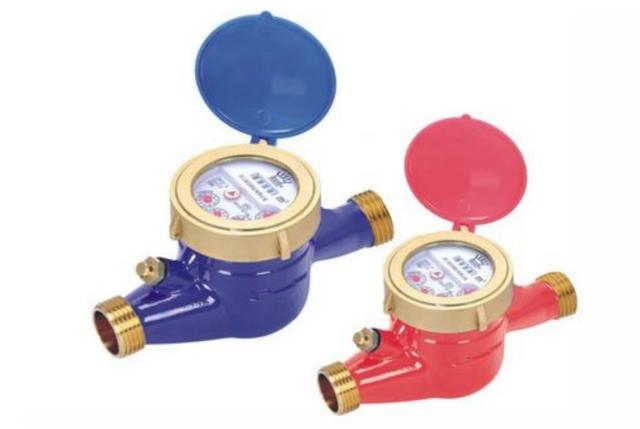 水表有万位数的吗，水表的读数怎么看（抄表员说正常，原来有猫腻）