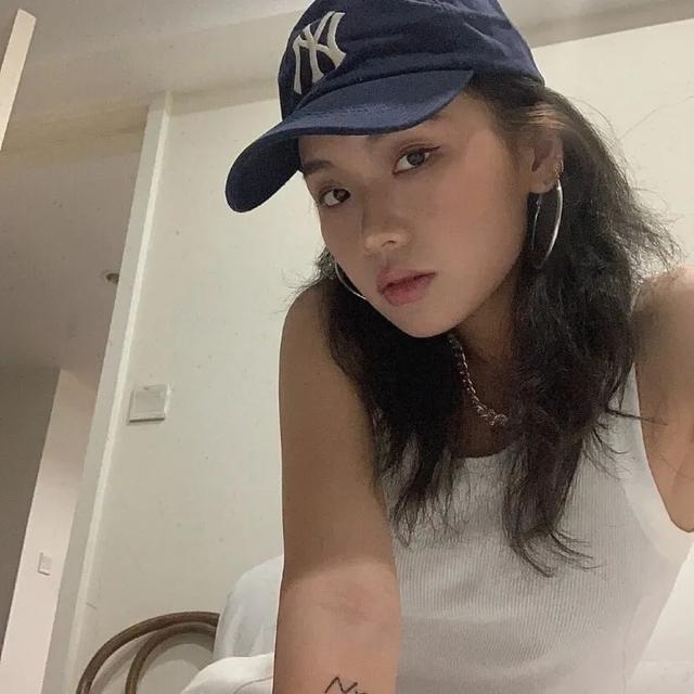 龙应该藏在云里你应该藏在心里，龙应该藏在云里你应该藏在心里表达了什么，微信头像（系列：龙应该藏在云里）