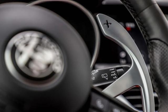 罗密欧是什么车，罗密欧是什么车标（试驾阿尔法罗密欧Stelvio）