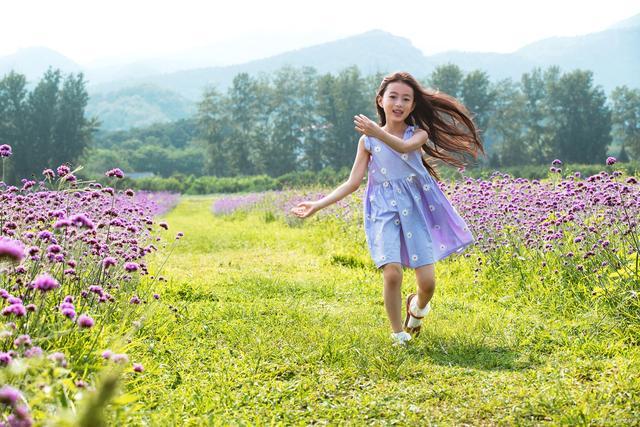 莫白网名，莫白微信昵称（姓刘取什么名字好听）