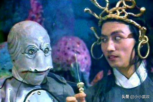 在《西游记》中，“奔波儿灞”和“灞波儿奔”这两个妖精的名字是什么意思？你如何理解？