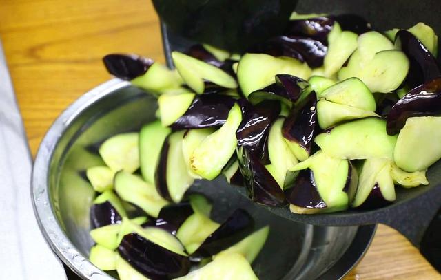 夏天吃什么菜好，炎炎夏天吃什么菜好呢（也要吃这5种家常菜）