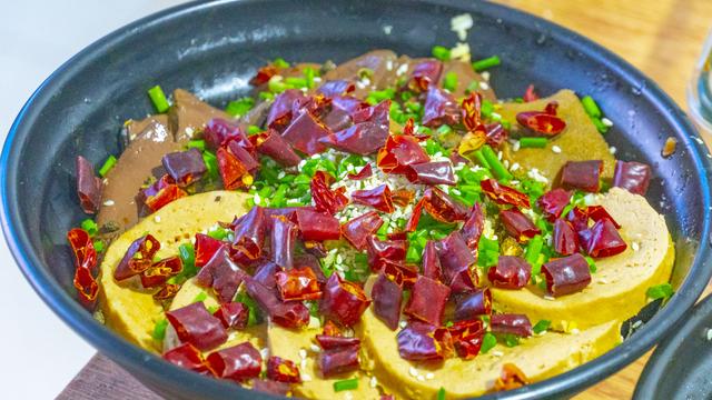 鹌鹑蛋是发物吗，属于发物的食物一览表（8种“增补食物”要多吃）