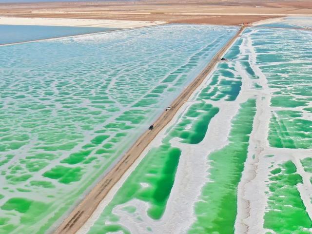 暑假去哪里旅游好，暑假去哪里旅游好玩2021（最适合去的12个美景地）