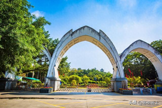 广东潮州有一座慧如公园，环境优美，园中摩天轮可以俯览城市美景