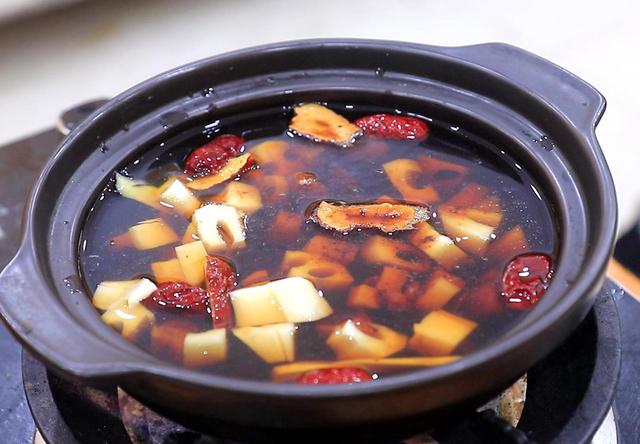 润肺止咳梨汤怎么熬，“阳了”咳嗽不要慌