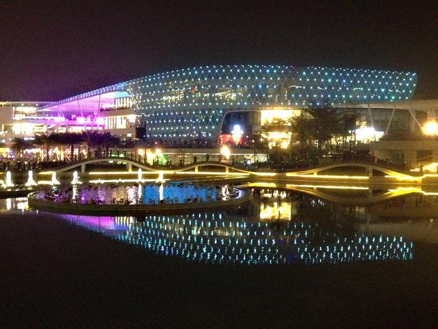 深圳海上世界好玩吗，深圳海上世界值得去吗（见证深圳40年的历史发展）