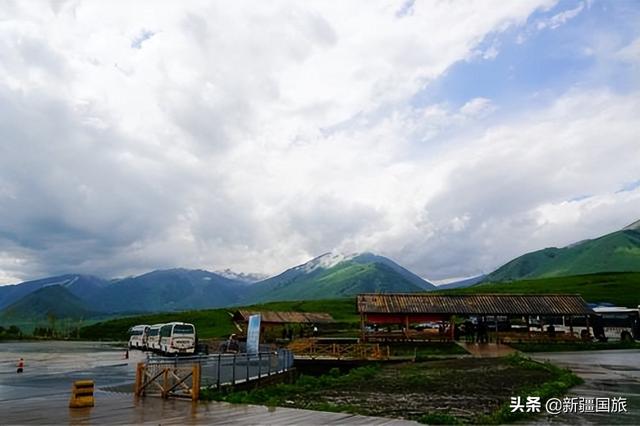 胡天八月即飞雪上一句，胡天八月即飞雪上一句诗句是什么（来这个中国西部最北端的乡小住一个月）