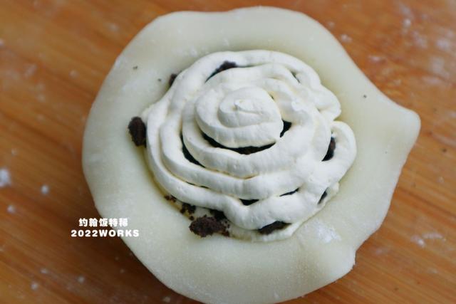 自己做蛋糕怎么做，蛋糕-自己在家做蛋糕（蛋糕店10块钱一个的“雪媚娘”）