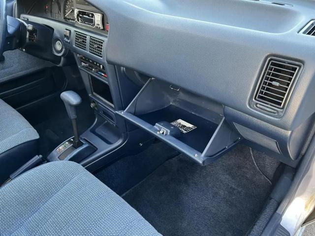 花冠和卡罗拉的区别，花冠和卡罗拉的区别卡罗拉的耗油量（1987年产美规丰田花冠分享）